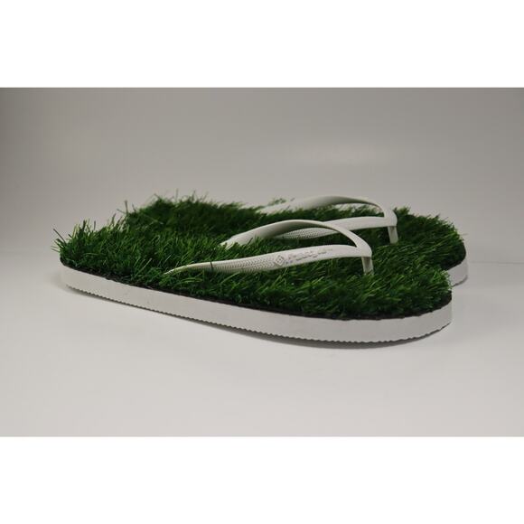 Astro Turf Grass Flip Flops 10.5 inches long - Picture 4 of 6